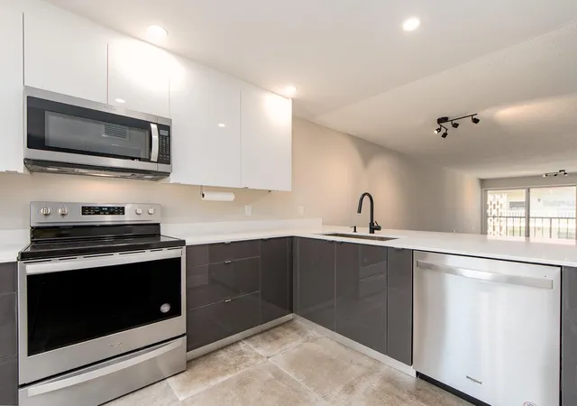 5th image of 105 Island Wy, Clearwater, FL 33767