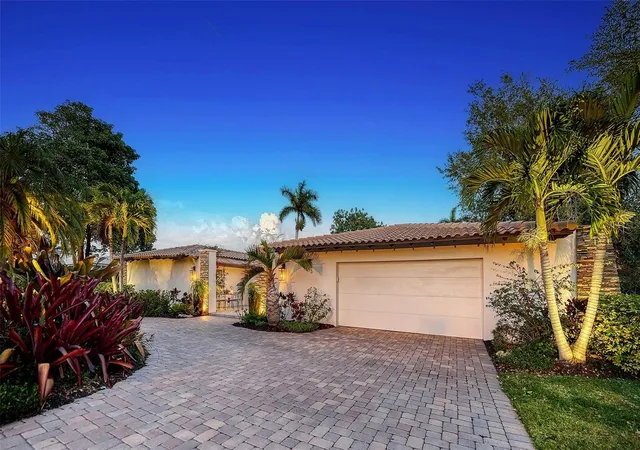 4th image of 443 Bird Key Dr, Sarasota, FL 34236 | MLS# A4686032