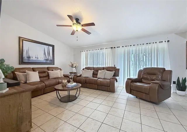 4th image of 522-524 Imperial Pl, Kissimmee, FL 34758 | MLS# S5145714