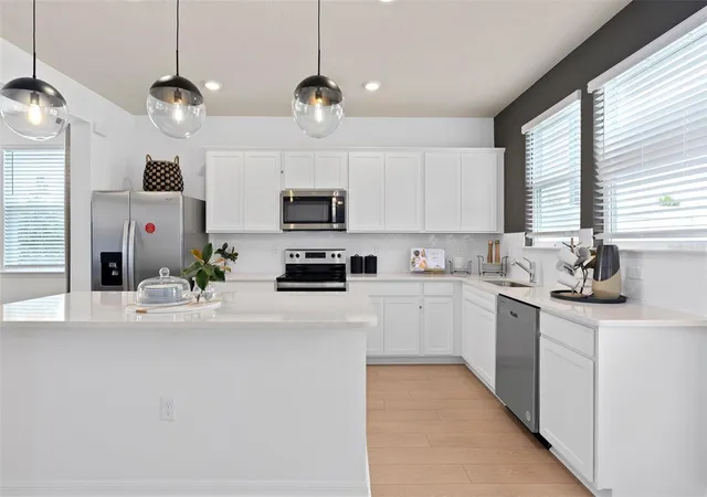5th image of 10124 Hadley St, Orlando, FL 32829 | MLS# O6390330