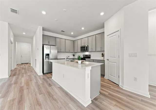 Photo 3 of Single family home for sale at 10045 Trellis Vine Way, Parrish, FL 34219 | MLS# TB8486174 | Listing updated on 2026-10-09