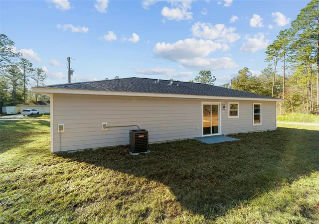 Homes for sale in Dunnellon, FL | 24277 Nw Geranium Ave, Dunnellon, FL 34431 | MLS# OM720751