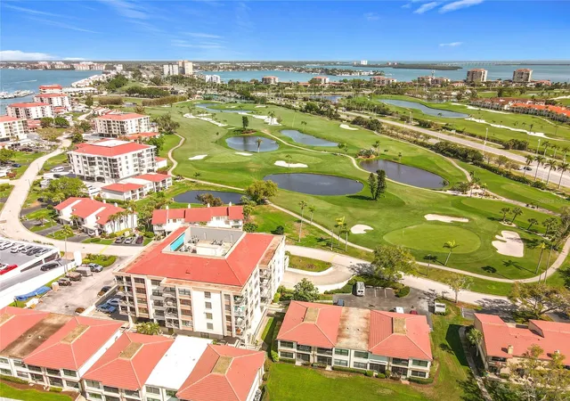 Listing Photo 2 - Condo for sale in building located at 6211 Sun Blvd, St. Petersburg, FL 33715 - Unit #211