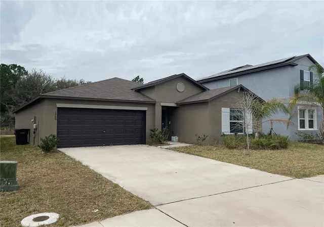 Photo 3 of Sale Pending at 1700 Red Loop, Lakeland, FL 33801 | MLS# TB8486214 | Listing updated on 2026-07-21