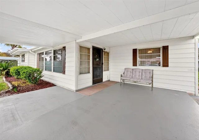 Photo 2 of Manufactured home for sale at 11914 Hickory Ln, Tavares, FL 32778 | MLS# G5109523 | Listing updated on 2026-10-04