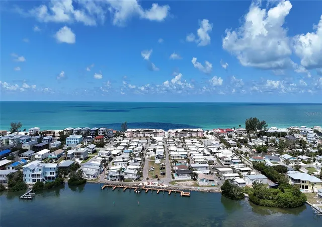 3rd image of 2601 Gulf Dr N #310, Bradenton Beach, FL 34217 | MLS# A4686075