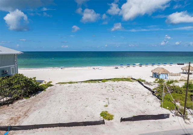 Photo 3 of Single family home for sale at 1200 Gulf Dr N, Bradenton Beach, FL 34217 | MLS# A4686079 | Listing updated on 2026-10-02