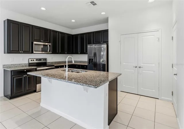 3rd image of 213 Trinity Ridge Cir, Davenport, FL 33897 | MLS# O6390416