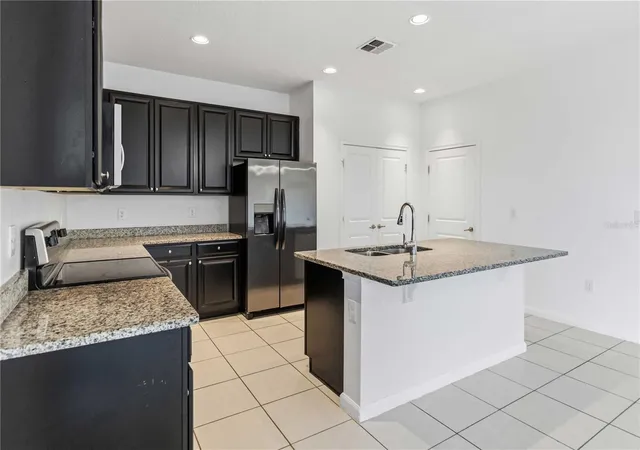 4th image of 213 Trinity Ridge Cir, Davenport, FL 33897 | MLS# O6390416