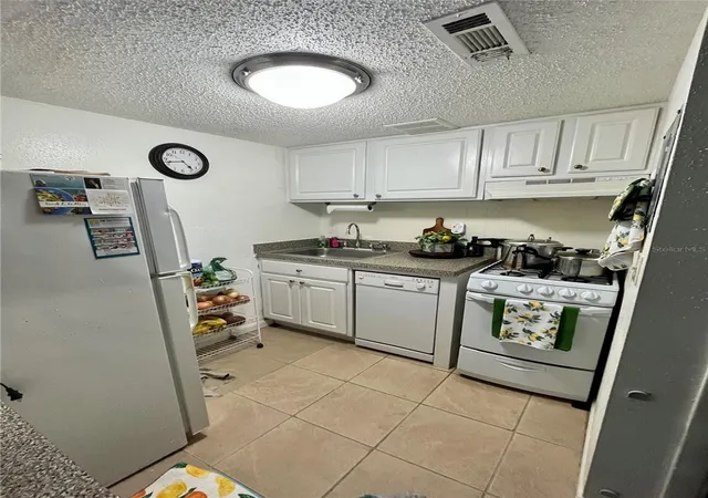 Photo 3 of Condo for sale at 123 Blue Point Way #110, Altamonte Springs, FL 32701 | MLS# O6390427 | Listing updated on 2026-10-01