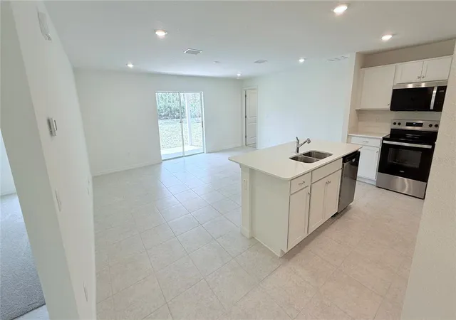 Photo 2 of Single family home for sale at 52 Princeton Ln, Palm Coast, FL 32164 | MLS# C7523310 | Listing updated on 2026-09-15