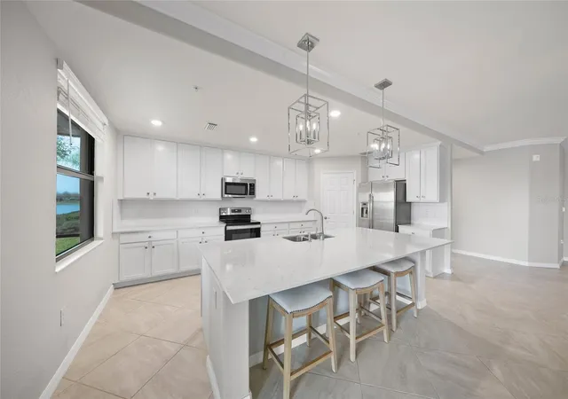 4th image of 10805 Tarflower Dr, Venice, FL 34293