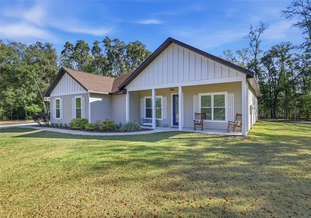 Photo 3 of Single family home for sale at 8920 NE 8th Place, High Springs, FL 32643 | MLS# GC538451 | Listing updated on 2026-09-16