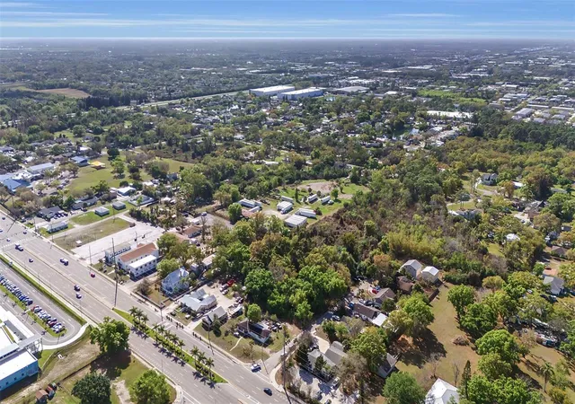 4th image of 2008 53Rd Ave E, Bradenton, FL 34203 | MLS# A4686129