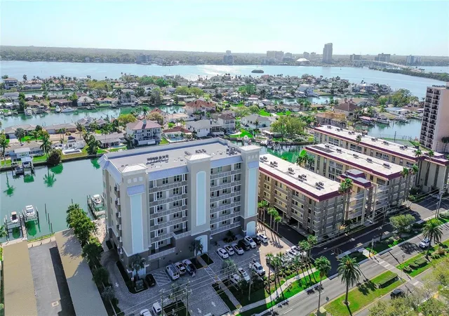 49th image of 125 Island Wy #503, Clearwater Beach, FL 33767 | MLS# TB8486420