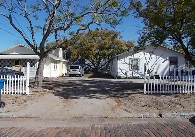 1st image of 518 6th Ave Sw, Largo, FL 33770 | MLS# W7883881