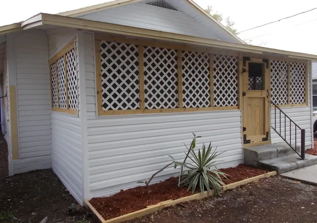 Photo 3 of Multi family home for sale at 518 6th Avenue Sw, Largo, FL 33770 | MLS# W7883881 | Listing updated on 2026-07-20