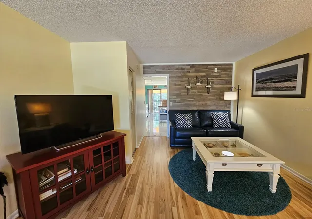 5th image of 315 30Th Ave W #B307, Bradenton, FL 34205 | MLS# A4686134