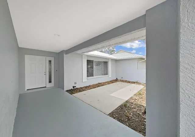Photo 4 of Single family home for sale at 10452 Fordham St, Spring Hill, FL 34608 | MLS# TB8486440 | Listing updated on 2026-04-08