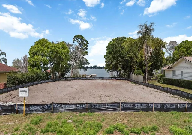 Single family home for sale at 2815 Trentwood Blvd, Belle Isle, FL 32812 | MLS# O6390555 | Listing updated on 2026-07-16