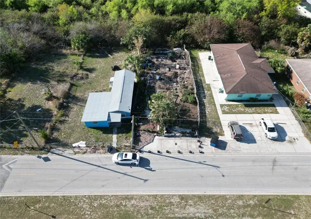 3rd image of 716 Avenue Y Ne, Winter Haven, FL 33881 | MLS# P4938139