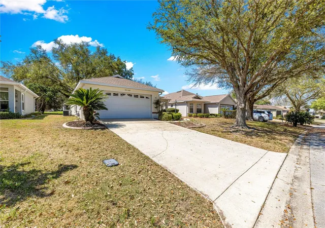 Photo 4 of Single family home for sale at 9646 SW 92nd Place Rd, Ocala, FL 34481 | MLS# OM720798 | Listing updated on 2026-09-21