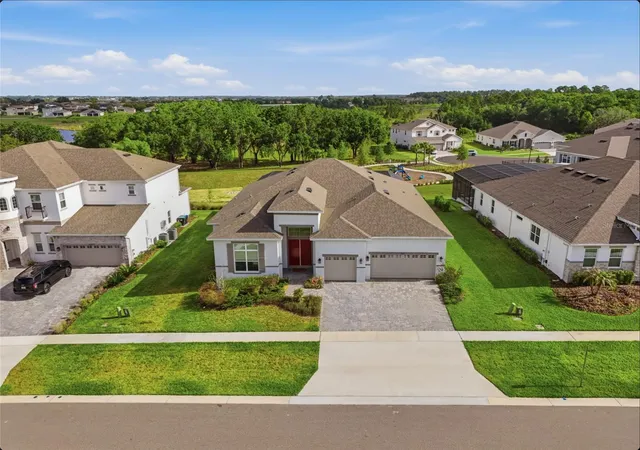 Photo 2 of Single family home for sale at 16071 Barkly Ridge Ct, Winter Garden, FL 34787 | MLS# O6390569 | Listing updated on 2026-08-11