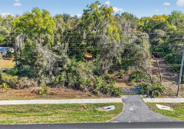 11th image of 5932 E State Road 44, Wildwood, FL 34785 | MLS# G5109569