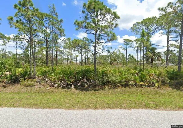 Photo 2 of Sale Pending at 3074 El Salvador Rd, Port Charlotte, FL 33981 | MLS# A4686173 | Listing updated on 2026-10-27