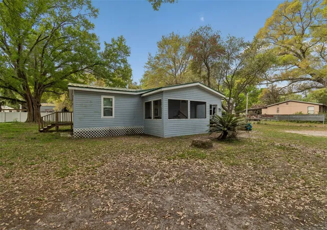 4th image of 4505 Estate Dr, Plant City, FL 33567 | MLS# TB8486526