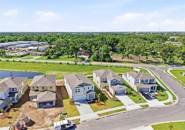 Homes for sale in Palmetto, FL | 2513 29Th Ln E, Palmetto, FL 34221 | MLS# S5145790