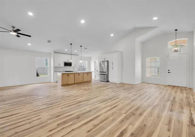 4th image of 3635 Kingswood Ct, Clermont, FL 34711 | MLS# G5109580