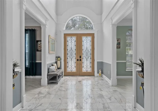 Photo 2 of Mansion for sale at 9057 Balmoral Mews Sq, Windermere, FL 34786 | MLS# O6390656 | Listing updated on 2026-10-08