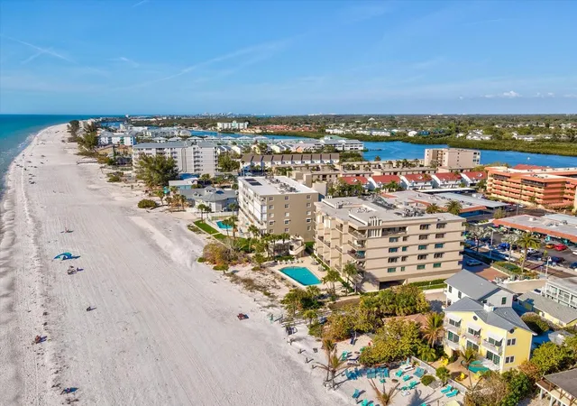 2nd image of 19701 Gulf Blvd, INDIAN SHORES, FL 33785
