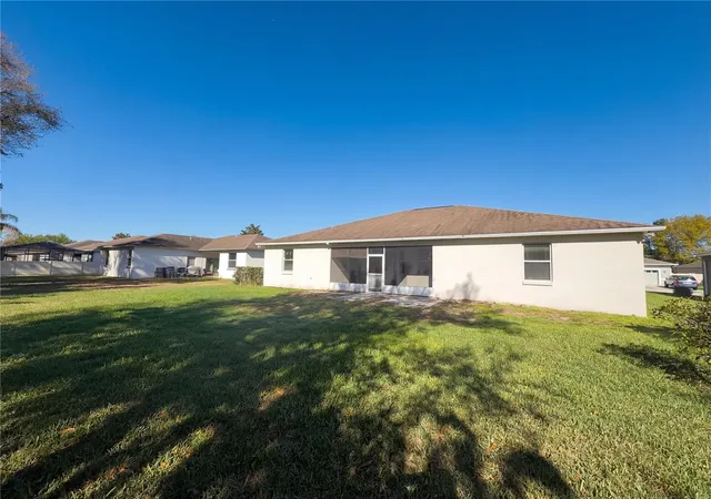 Photo 4 of Single family home for sale at 6326 Hickory Leaf Pl, Lakeland, FL 33813 | MLS# TB8486704 | Listing updated on 2026-10-29