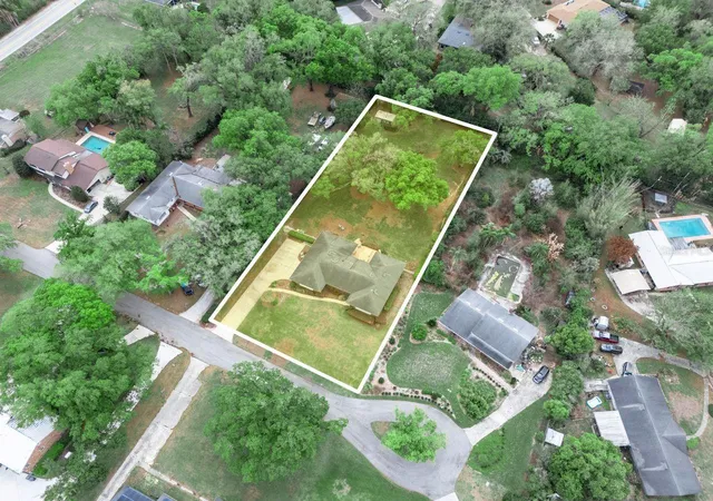 Photo 3 of Single family home for sale at 1709 Virginia Ct, Lakeland, FL 33813 | MLS# L4960252 | Listing updated on 2026-10-02