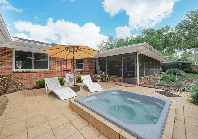Photo 4 of Single family home for sale at 1709 Virginia Ct, Lakeland, FL 33813 | MLS# L4960252 | Listing updated on 2026-10-02