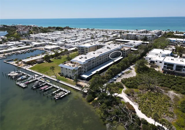 Homes for sale in Longboat Key, FL | 3810 Gulf Of Mexico Dr #F206, Longboat Key, FL 34228 | MLS# A4686238