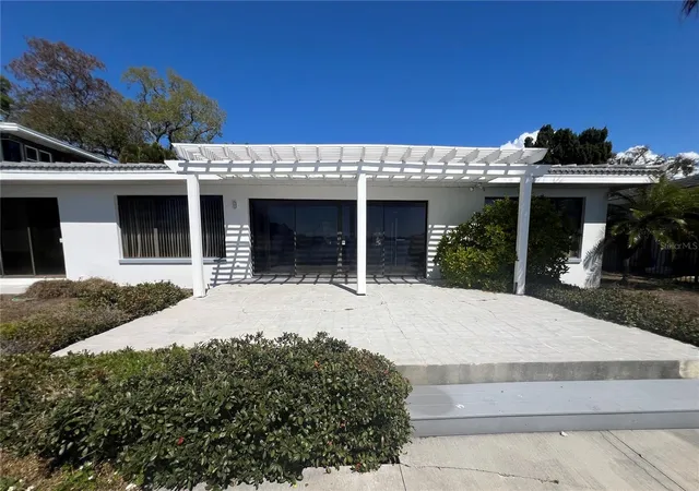 Photo 2 of Single family home for sale at 2431 Sunrise Dr SE, St Petersburg, FL 33705 | MLS# TB8486750 | Listing updated on 2026-09-02