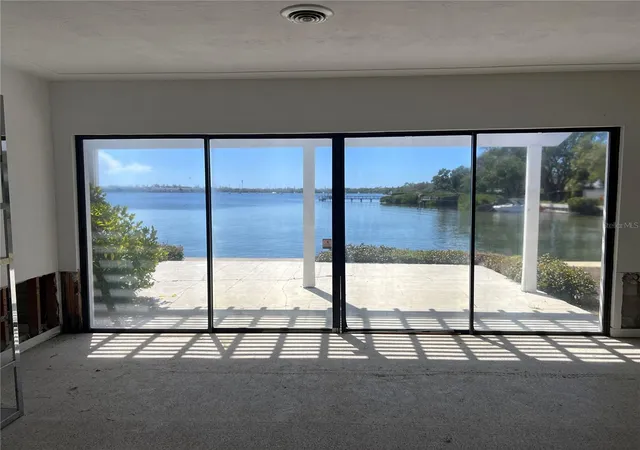 Photo 4 of Single family home for sale at 2431 Sunrise Dr SE, St Petersburg, FL 33705 | MLS# TB8486750 | Listing updated on 2026-09-02