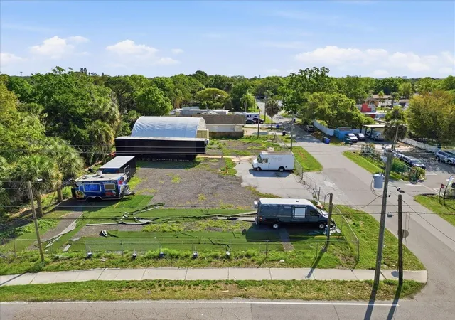 Photo 2 of Sale Pending at 7511 Winchester Dr, Tampa, FL 33615 | MLS# S5145833 | Listing updated on 2026-08-14