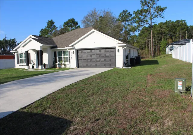 Photo 3 of Single family home for sale at 13846 SW 79th Avenue, Ocala, FL 34473 | MLS# S5145841 | Listing updated on 2026-08-25