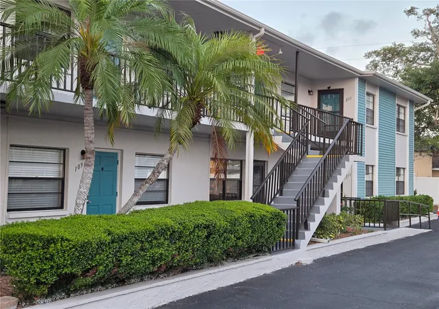 Photo 3 of Condo for sale at 5925 Ter Park Dr N #111, Saint Petersburg, FL 33709 | MLS# TB8486819 | Listing updated on 2026-09-16