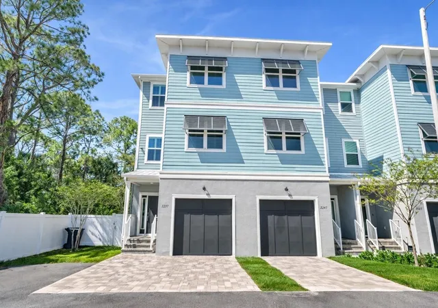 Homes for sale in Saint Petersburg, FL | 1237 Savona Dr Ne, Saint Petersburg, FL 33702 | MLS# TB8486823