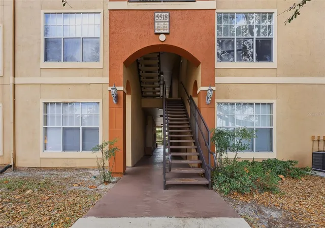 4th image of 5518 Metrowest Blvd, Orlando, FL 32811