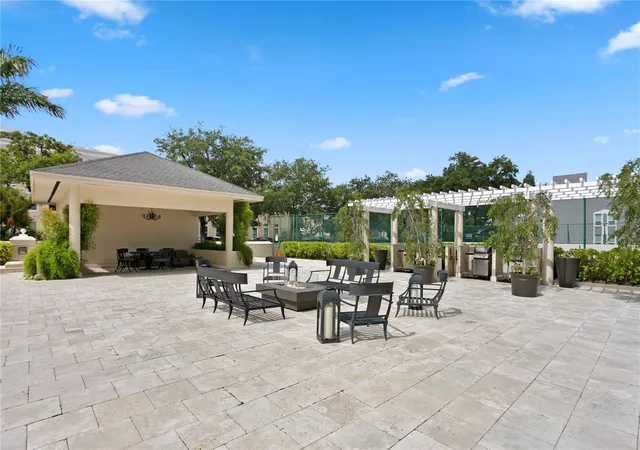 2nd image of 3301 Bayshore Blvd, TAMPA, FL 33629