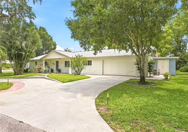 Photo 4 of Single family home for sale at 2817 Fleeman Rd, Palm Harbor, FL 34683 | MLS# TB8486854 | Listing updated on 2026-10-03