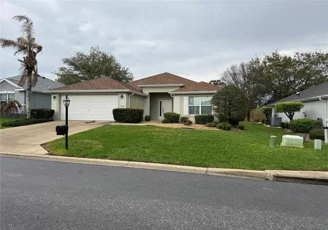 Photo 1 of Single family home for sale at 12767 Se 97th Terrace Rd, Summerfield, FL 34491 | MLS# OM720895 | Listing updated on 2026-09-26
