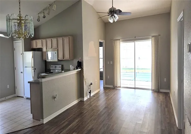 Photo 4 of Sale Pending at 528 Reserve Dr, Davenport, FL 33896 | MLS# L4960264 | Listing updated on 2026-10-06