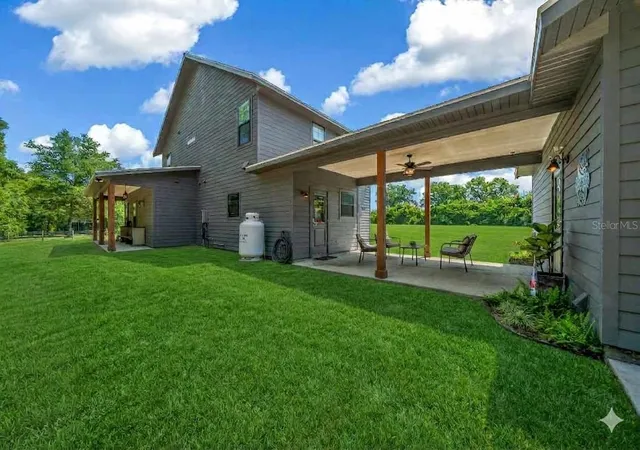 3rd image of 13576 NW COUNTY ROAD 235, Alachua, FL 32615 | MLS# GC538499